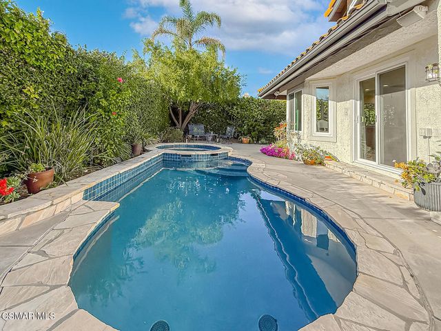 325 Cherry Hills Court, Newbury Park, CA 91320