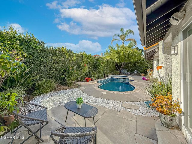325 Cherry Hills Court, Newbury Park, CA 91320