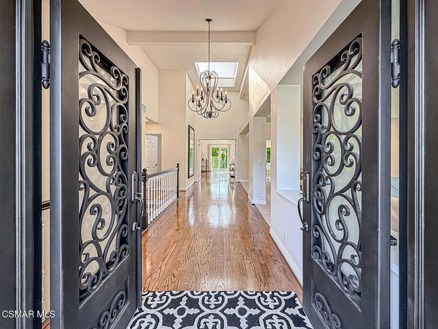 325 Cherry Hills Court, Newbury Park, CA 91320