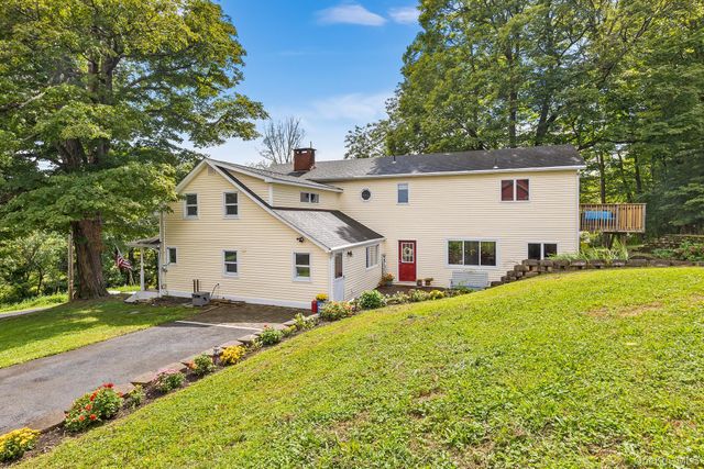 37 S Plank Road, Westtown, NY 10998