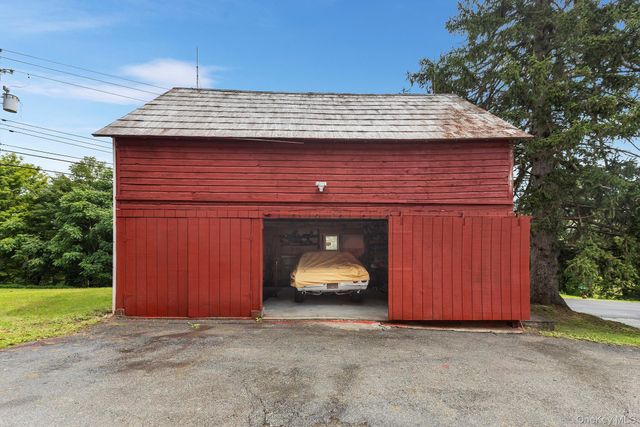 37 S Plank Road, Westtown, NY 10998