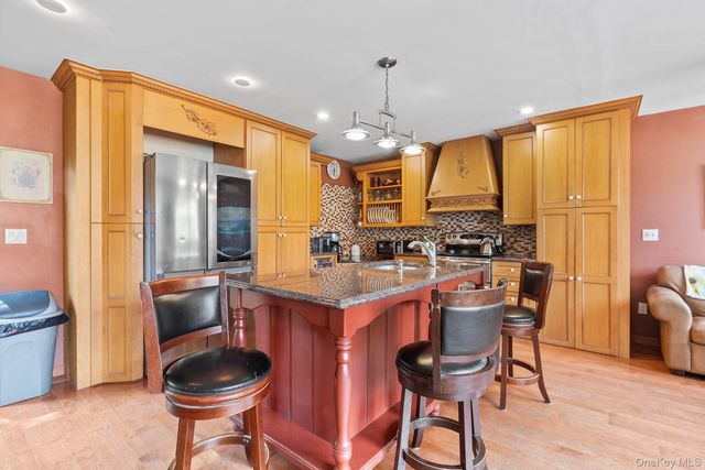 37 S Plank Road, Westtown, NY 10998
