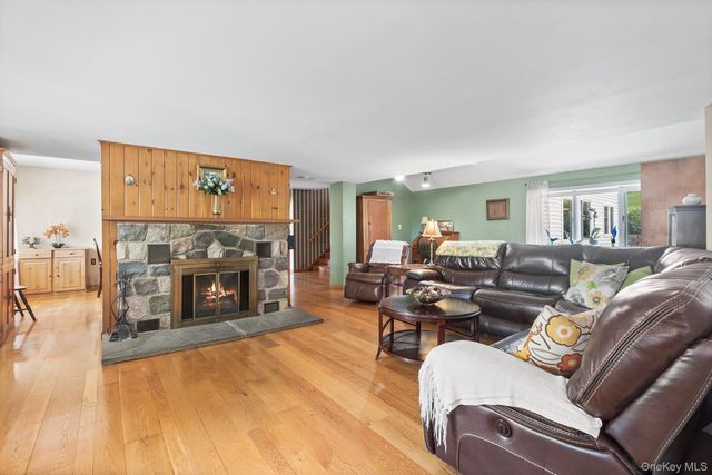 37 S Plank Road, Westtown, NY 10998