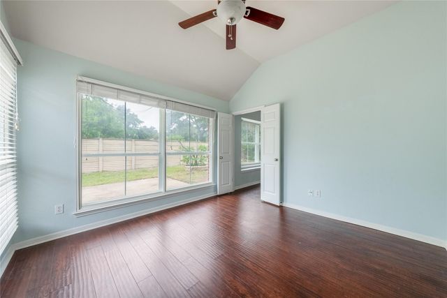 1853 Dapplegrey LN, Austin, TX 78727