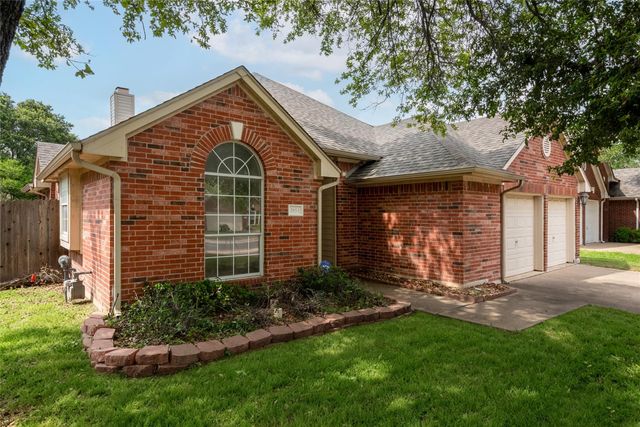 1853 Dapplegrey LN, Austin, TX 78727
