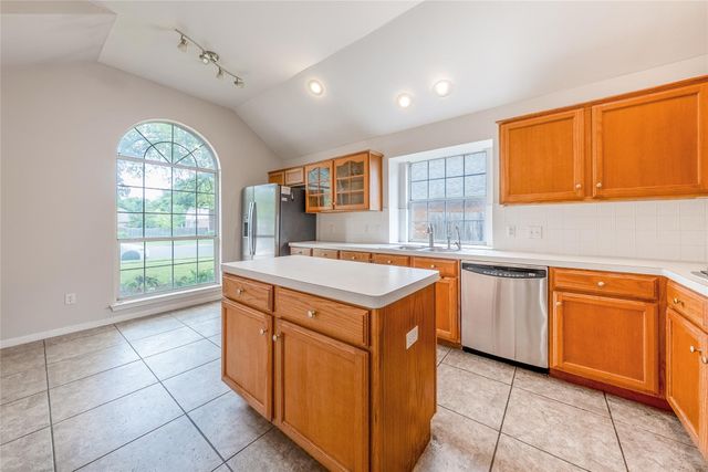 1853 Dapplegrey LN, Austin, TX 78727