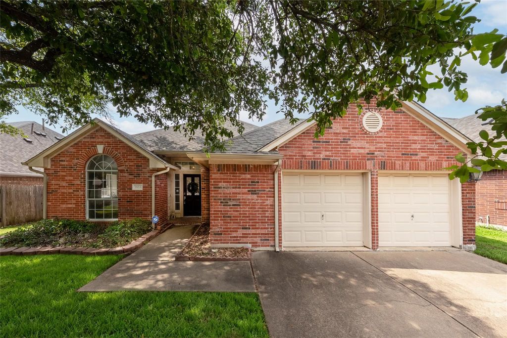 1853 Dapplegrey LN, Austin, TX 78727