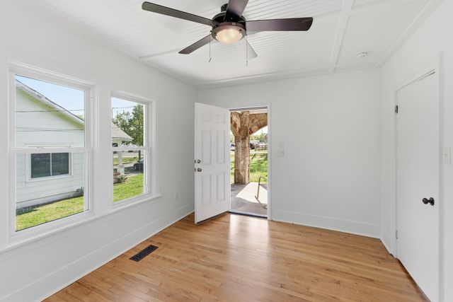 407 Pitts Ave, Old Hickory, TN 37138