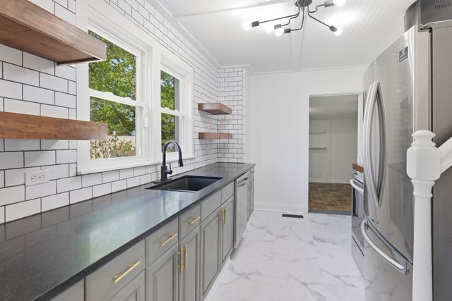 407 Pitts Ave, Old Hickory, TN 37138