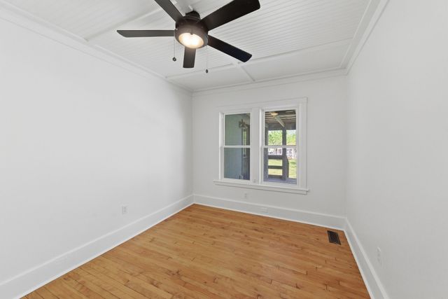 407 Pitts Ave, Old Hickory, TN 37138