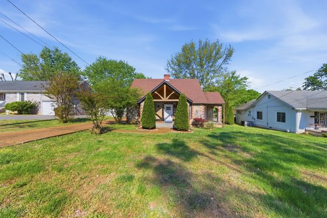 407 Pitts Ave, Old Hickory, TN 37138