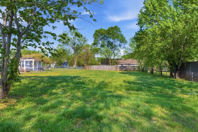 407 Pitts Ave, Old Hickory, TN 37138