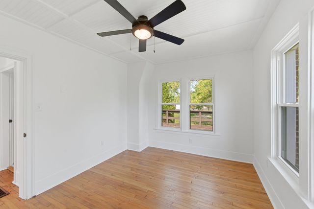 407 Pitts Ave, Old Hickory, TN 37138