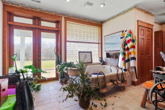 12182 State Highway Ee, Mountain Grove, MO 65711