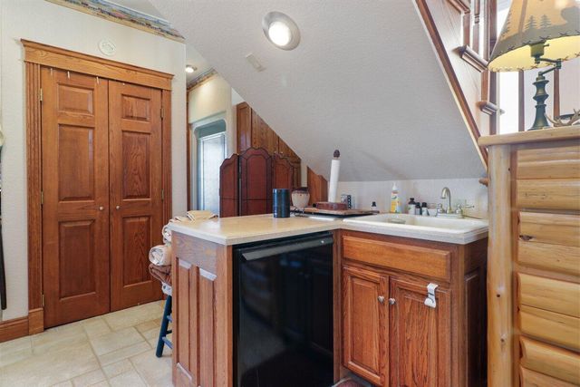 12182 State Highway Ee, Mountain Grove, MO 65711