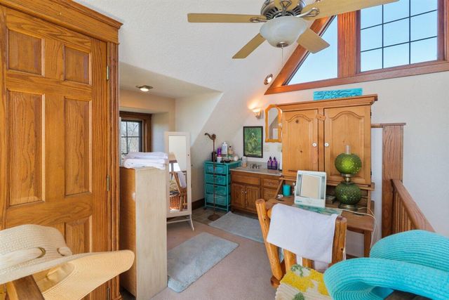 12182 State Highway Ee, Mountain Grove, MO 65711