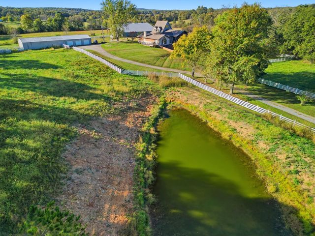 12182 State Highway Ee, Mountain Grove, MO 65711