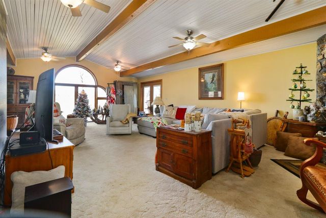 12182 State Highway Ee, Mountain Grove, MO 65711