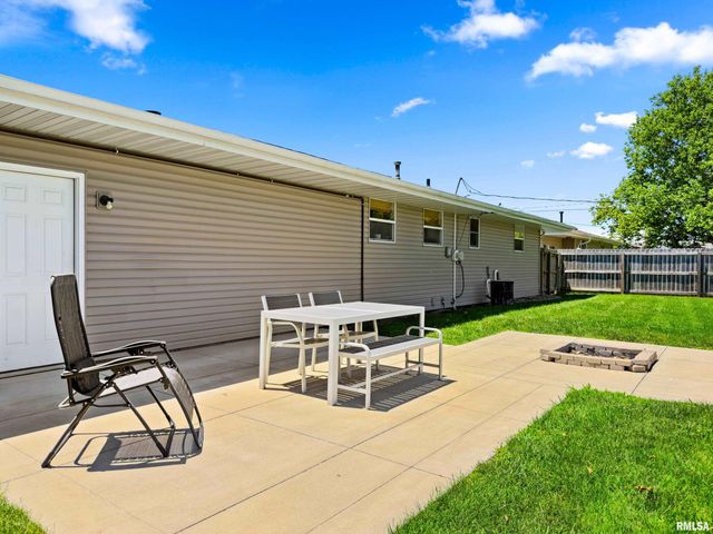 131 JADEWOOD Street, Morton, IL 61550