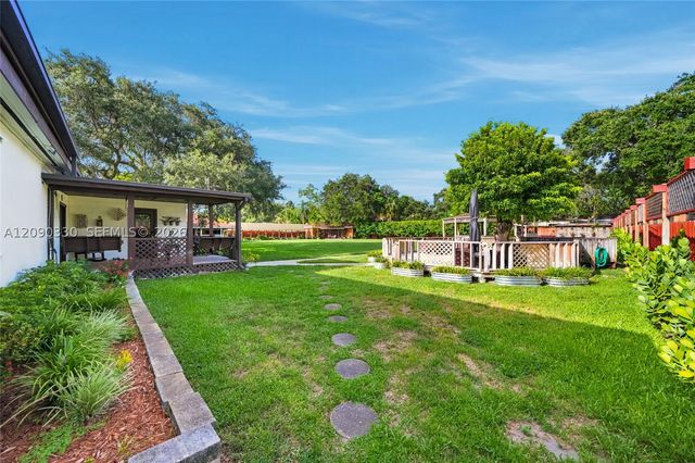 15425 N Miami Ave, Miami, FL 33169
