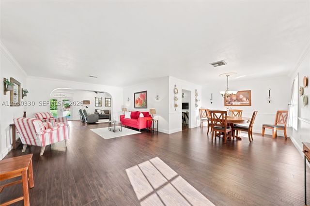 15425 N Miami Ave, Miami, FL 33169