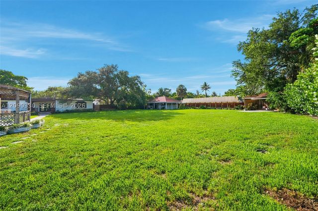 15425 N Miami Ave, Miami, FL 33169