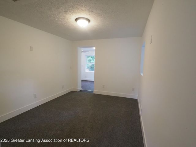 627 W Frederick Avenue, Lansing, MI 48906