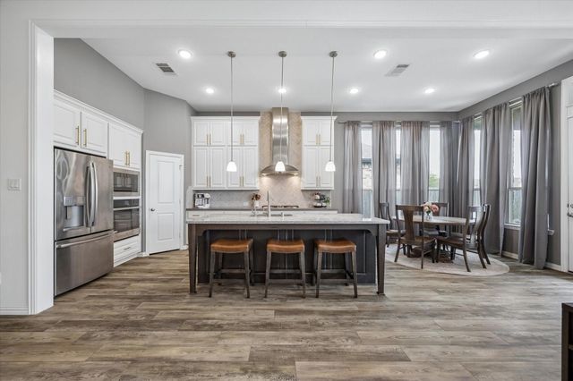 1518 Shining Willow Court, Richmond, TX 77406