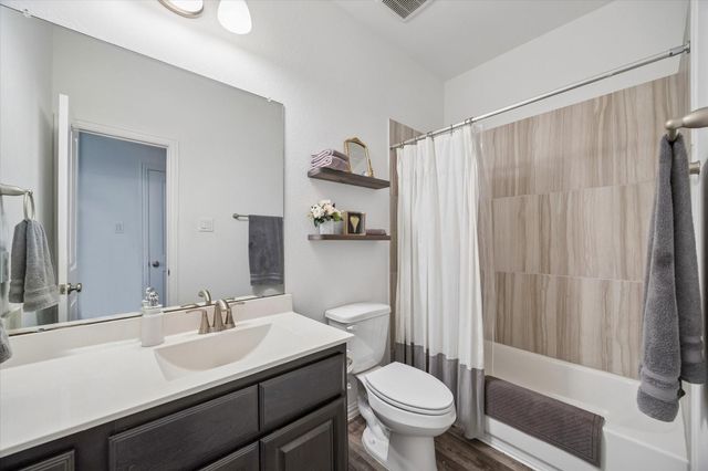 1518 Shining Willow Court, Richmond, TX 77406