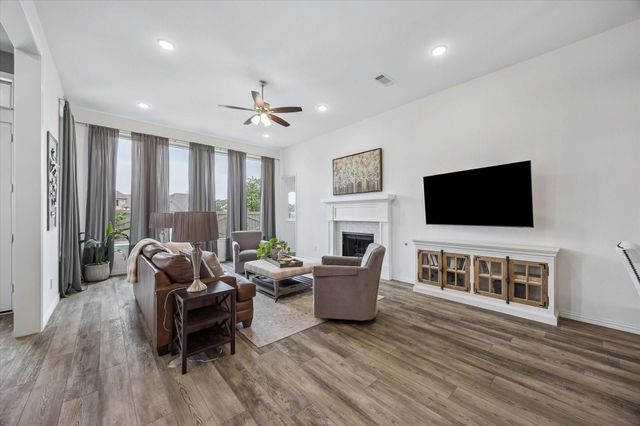 1518 Shining Willow Court, Richmond, TX 77406