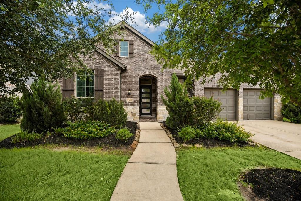 1518 Shining Willow Court, Richmond, TX 77406