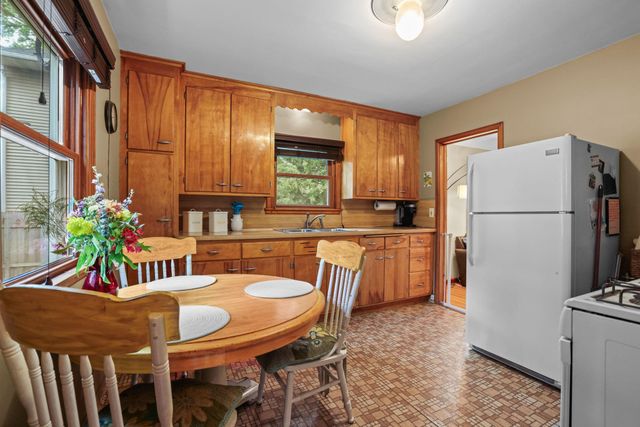 4366 Vera Cruz Avenue N, Robbinsdale, MN 55422