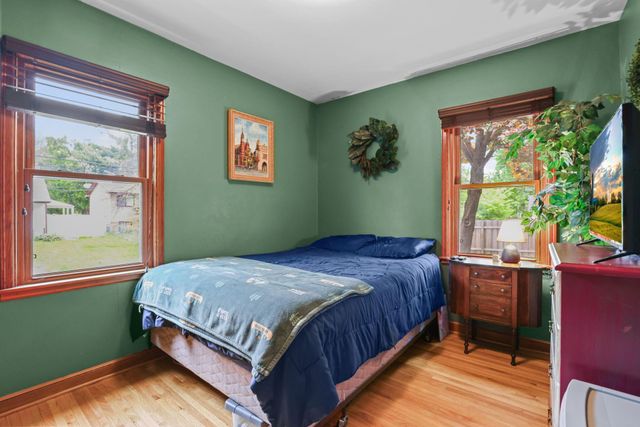 4366 Vera Cruz Avenue N, Robbinsdale, MN 55422