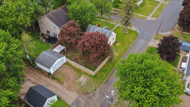 4366 Vera Cruz Avenue N, Robbinsdale, MN 55422