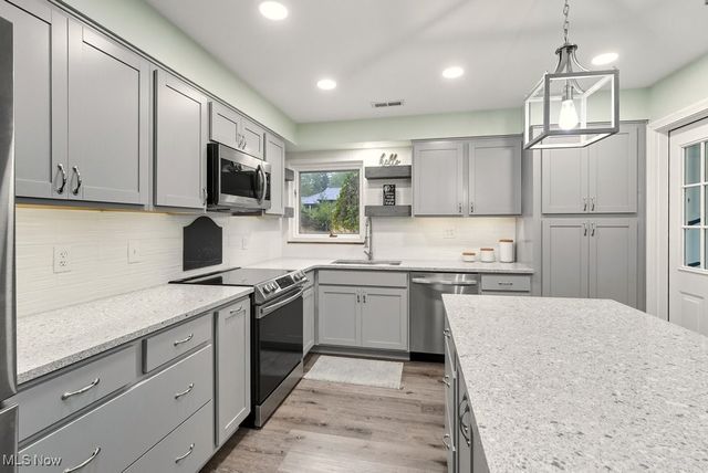 6753 Mill Road, Brecksville, OH 44141