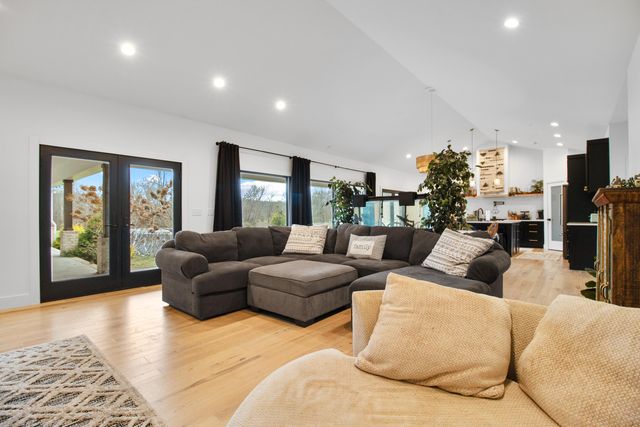 228 Park Wells Road, London, KY 40744