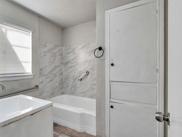 7622 S Hall Street, Houston, TX 77028