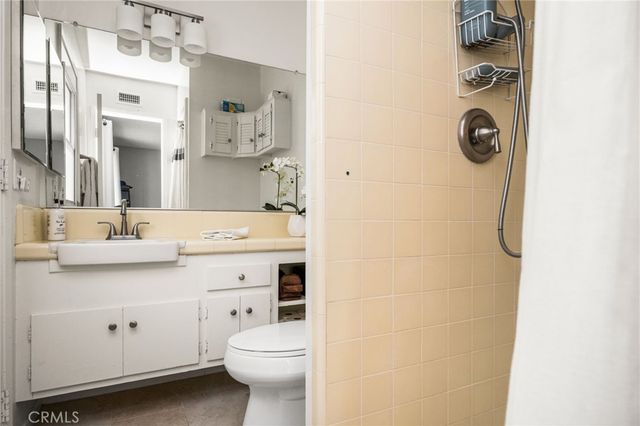1822 Albion Avenue, Santa Ana, CA 92705