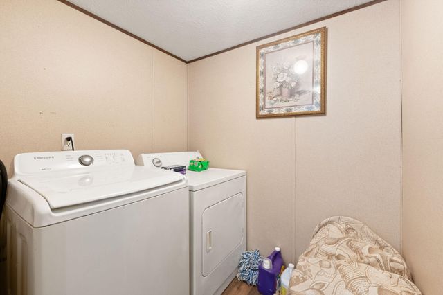 215 Lakeview Avenue, Burnside, KY 42519