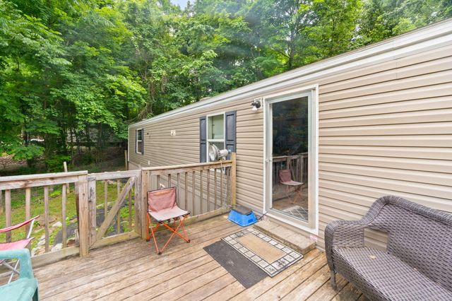 215 Lakeview Avenue, Burnside, KY 42519