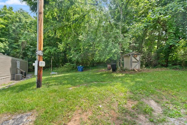 215 Lakeview Avenue, Burnside, KY 42519