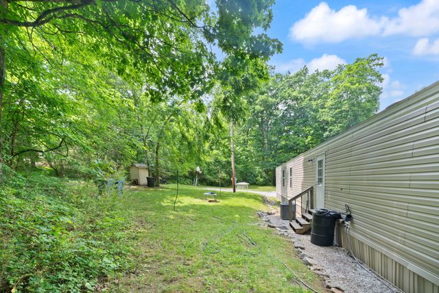 215 Lakeview Avenue, Burnside, KY 42519