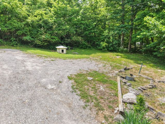 215 Lakeview Avenue, Burnside, KY 42519