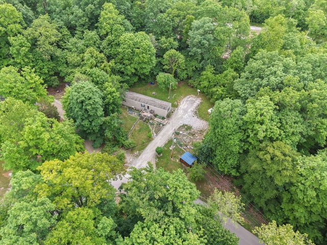 215 Lakeview Avenue, Burnside, KY 42519