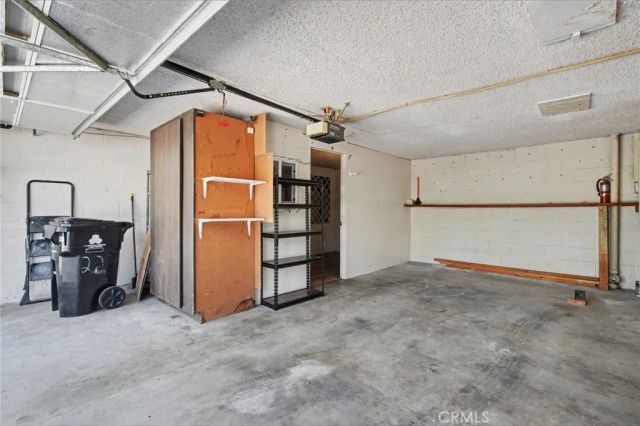 21019 Gresham St. 22, Canoga Park, CA 91304