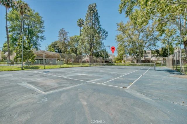 21019 Gresham St. 22, Canoga Park, CA 91304