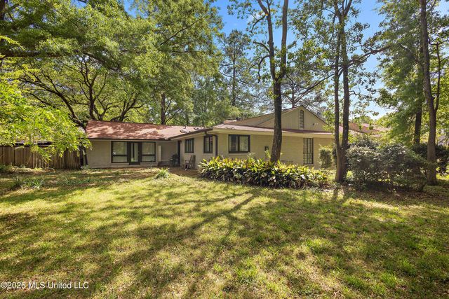5144 Reddoch Drive, Jackson, MS 39211