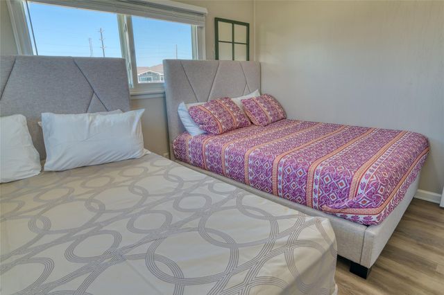 16713 Jamaica Beach Road, Jamaica Beach, TX 77554