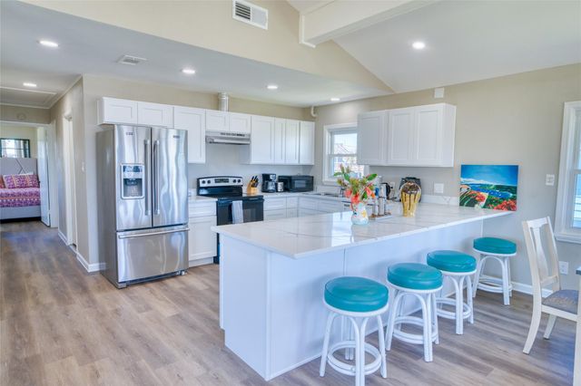 16713 Jamaica Beach Road, Jamaica Beach, TX 77554