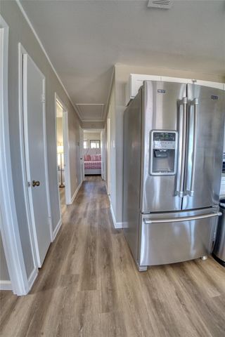 16713 Jamaica Beach Road, Jamaica Beach, TX 77554